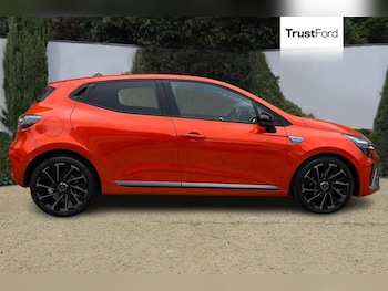 Used Renault Clio 2024 for sale - 75997367: Photo 3