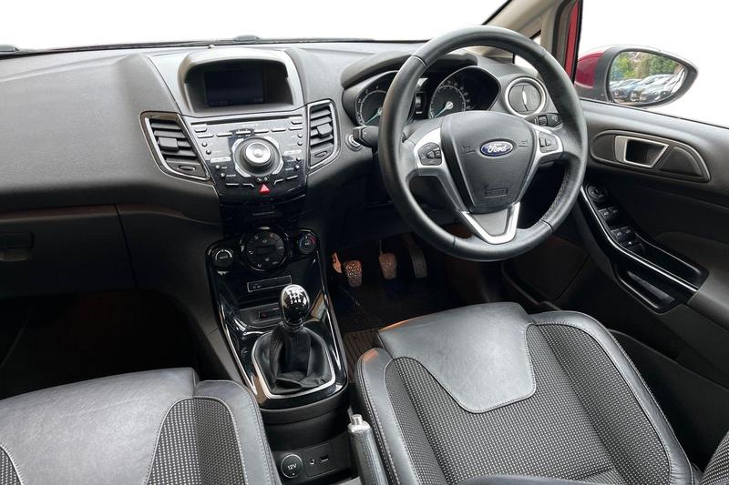 Used Ford Fiesta 2015 for sale - 77248676: Photo 11