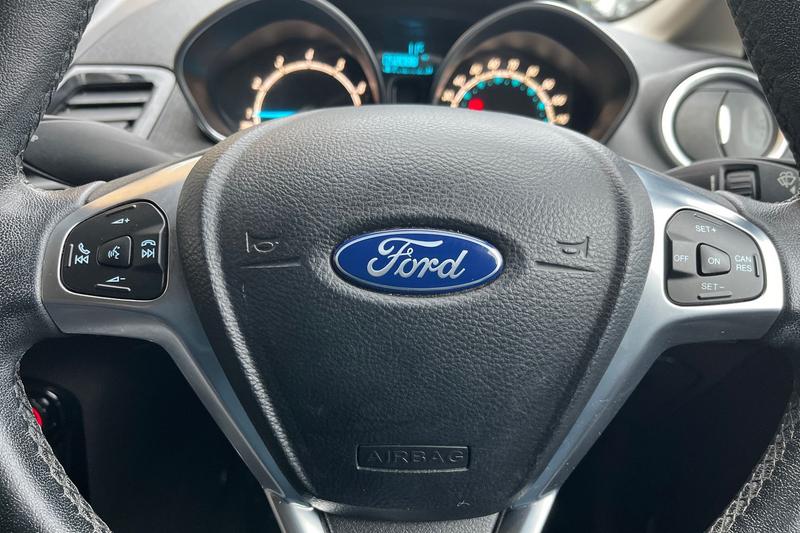 Used Ford Fiesta 2015 for sale - 77248676: Photo 12