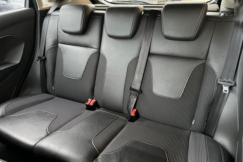 Used Ford Fiesta 2015 for sale - 77248676: Photo 20