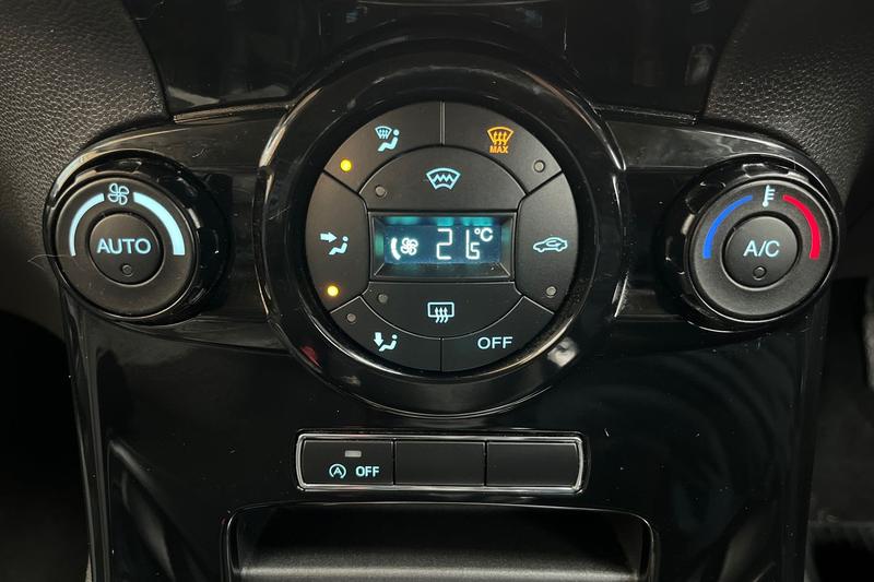 Used Ford Fiesta 2015 for sale - 77248676: Photo 26