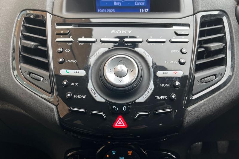 Used Ford Fiesta 2015 for sale - 77248676: Photo 27