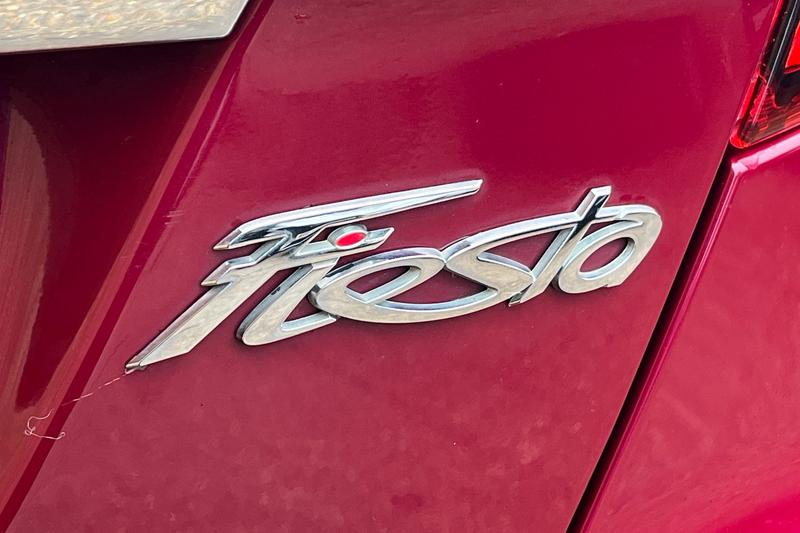 Used Ford Fiesta 2015 for sale - 77248676: Photo 40