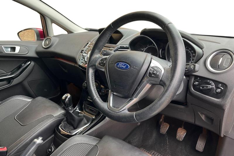 Used Ford Fiesta 2015 for sale - 77248676: Photo 9