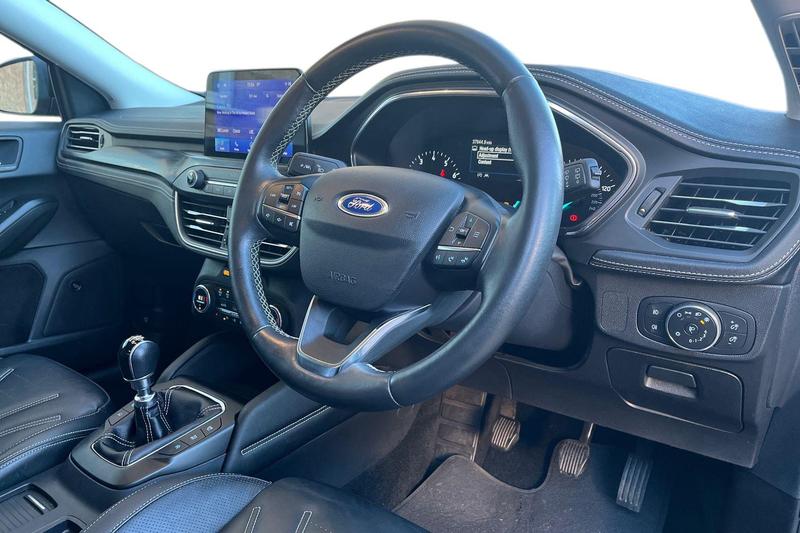 Used Ford Focus 2019 for sale - 76882669: Photo 9