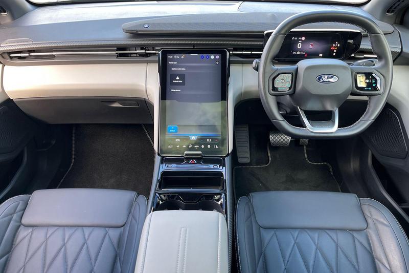 Used Ford Explorer 2024 for sale - 76631375: Photo 10