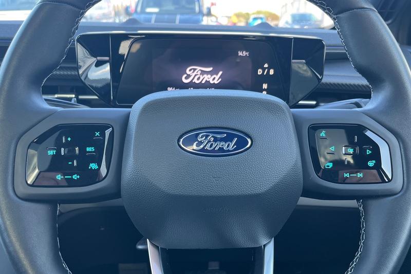 Used Ford Explorer 2024 for sale - 76631375: Photo 12