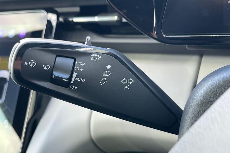 Used Ford Explorer 2024 for sale - 76631375: Photo 14