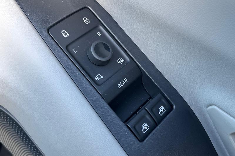 Used Ford Explorer 2024 for sale - 76631375: Photo 16