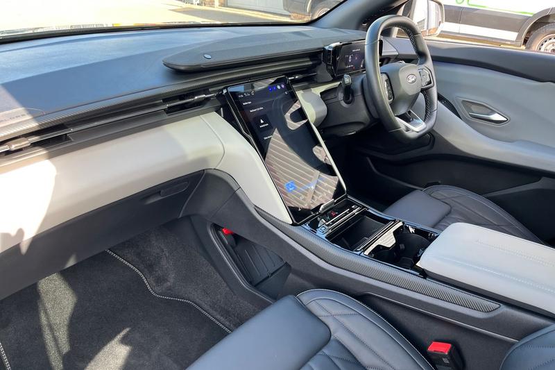 Used Ford Explorer 2024 for sale - 76631375: Photo 18