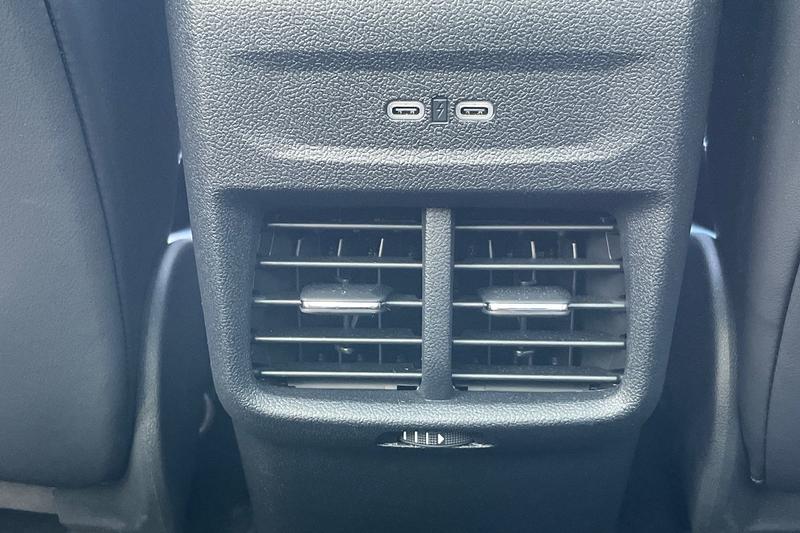 Used Ford Explorer 2024 for sale - 76631375: Photo 35