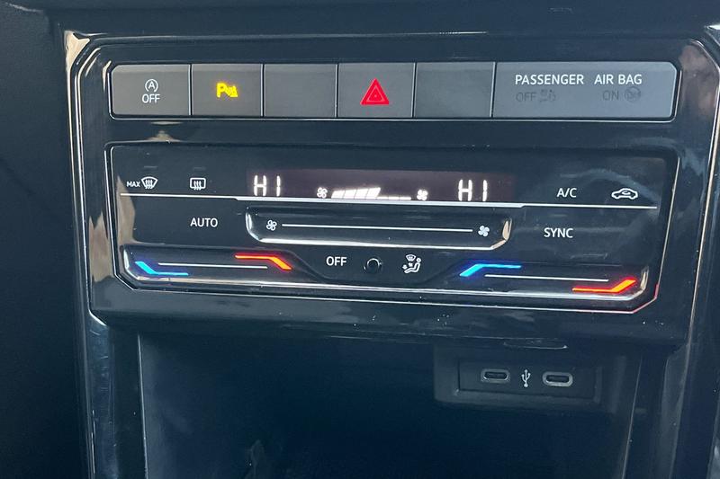 Used Volkswagen T-Cross 2024 for sale - 77388350: Photo 30