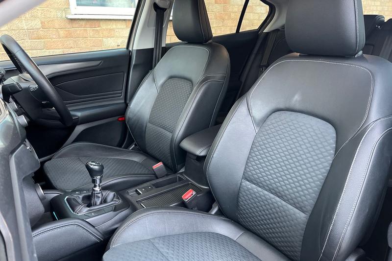 Used Ford Focus 2019 for sale - 76621558: Photo 19