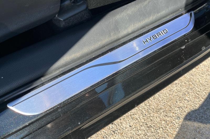 Used Toyota Yaris 2023 for sale - 77934923: Photo 38