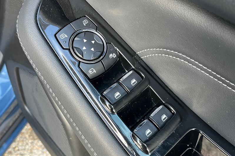 Used Ford S-Max 2022 for sale - 76568659: Photo 16