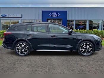 Used Ford Focus 2025 for sale - 78618468: Photo