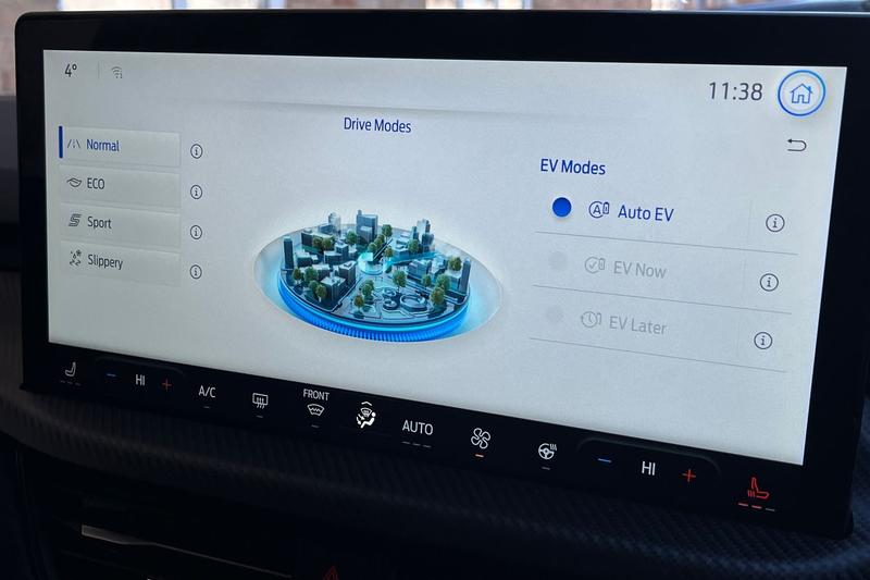 Used Ford Kuga 2025 for sale - 77128134: Photo 26