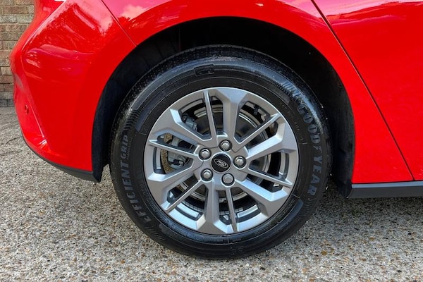 Used Ford Focus 2023 for sale - 76209391: Photo 8
