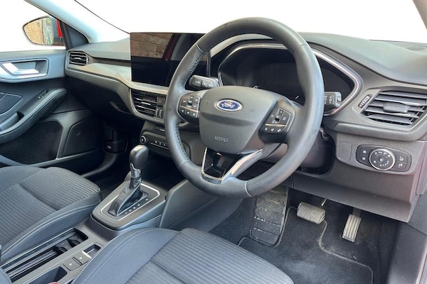 Used Ford Focus 2023 for sale - 76209391: Photo 9