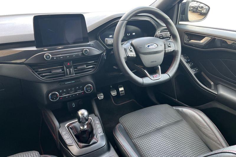 Used Ford Focus 2020 for sale - 76895630: Photo 11