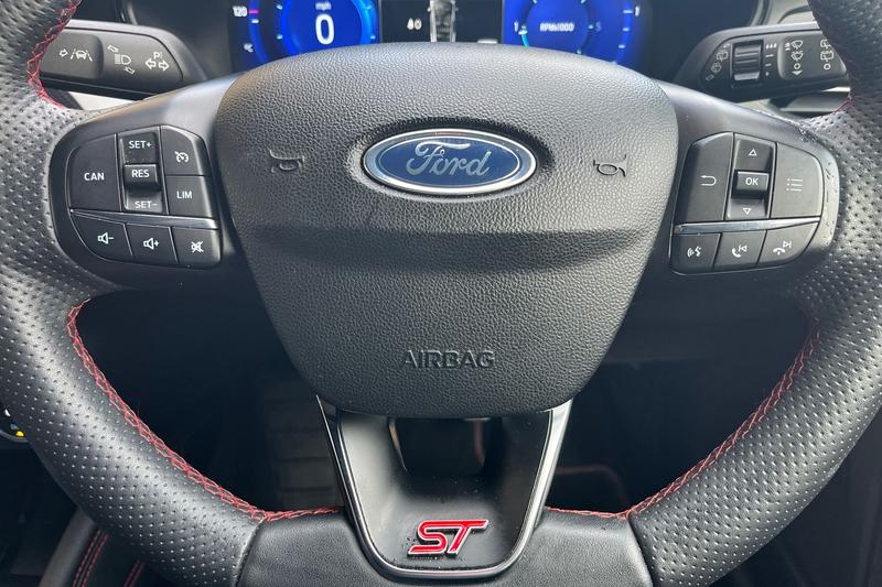 Used Ford Focus 2020 for sale - 76895630: Photo 12