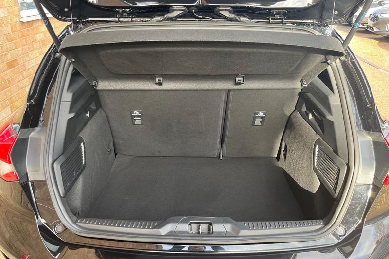 Used Ford Focus 2020 for sale - 76895630: Photo 21