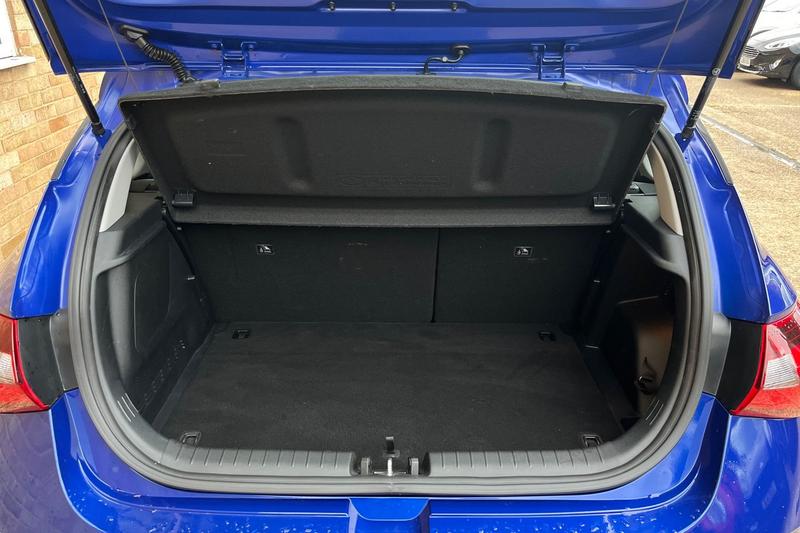 Used Hyundai i20 2022 for sale - 76551744: Photo 21