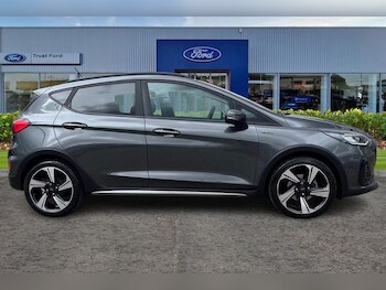 Used Ford Fiesta 2022 for sale - 77301300: Photo