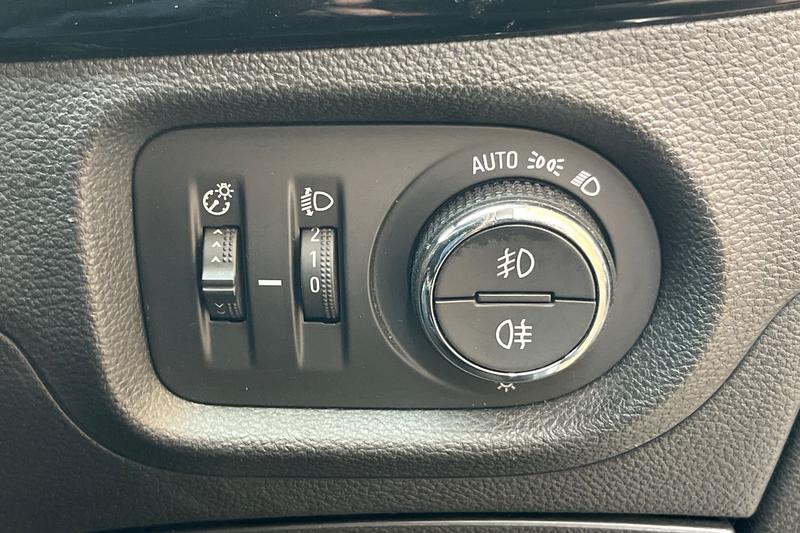 Used Vauxhall Astra 2018 for sale - 78186386: Photo 27