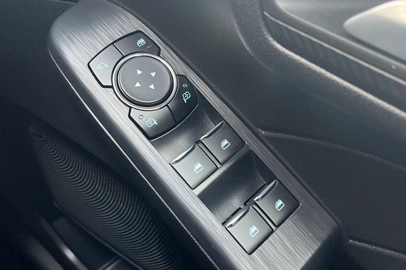 Used Ford Kuga 2025 for sale - 76862476: Photo 16