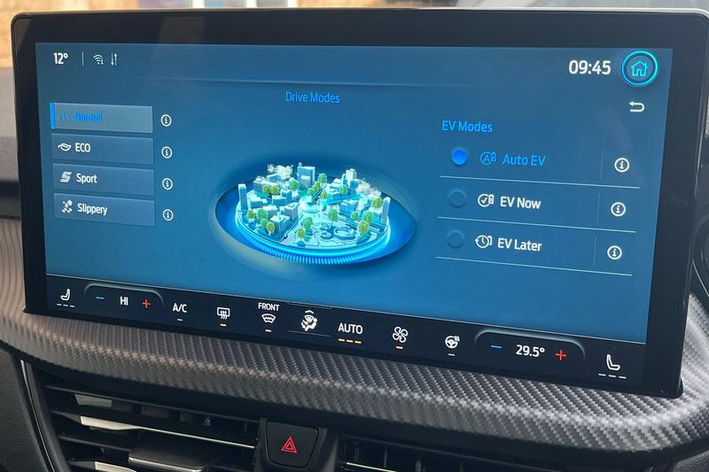 Used Ford Kuga 2025 for sale - 76862476: Photo 27