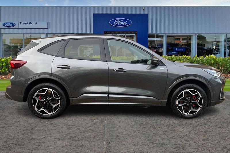 Used Ford Kuga 2025 for sale - 76862476: Photo 3