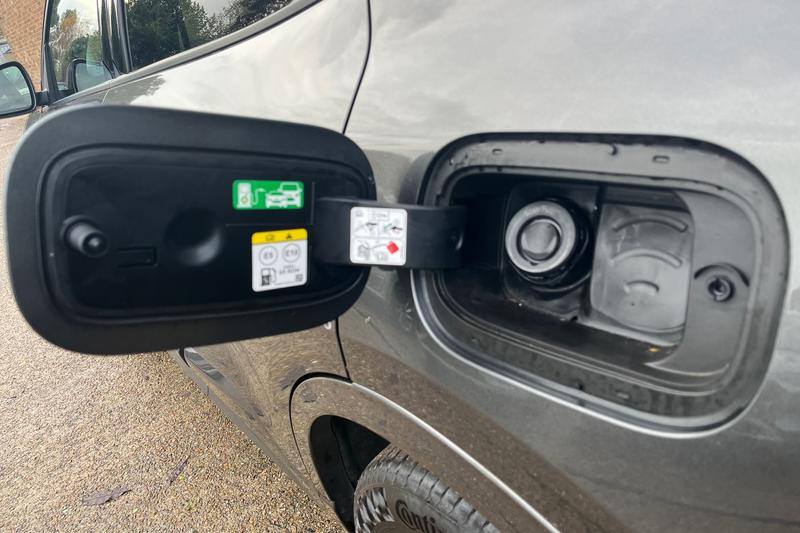 Used Ford Kuga 2025 for sale - 76862476: Photo 35