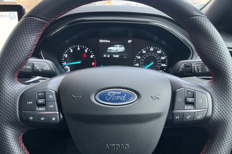 Used Ford Focus 2023 for sale - 76534511: Photo 12