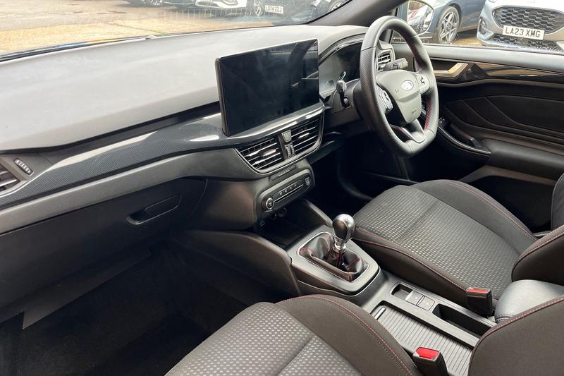 Used Ford Focus 2023 for sale - 76534511: Photo 18