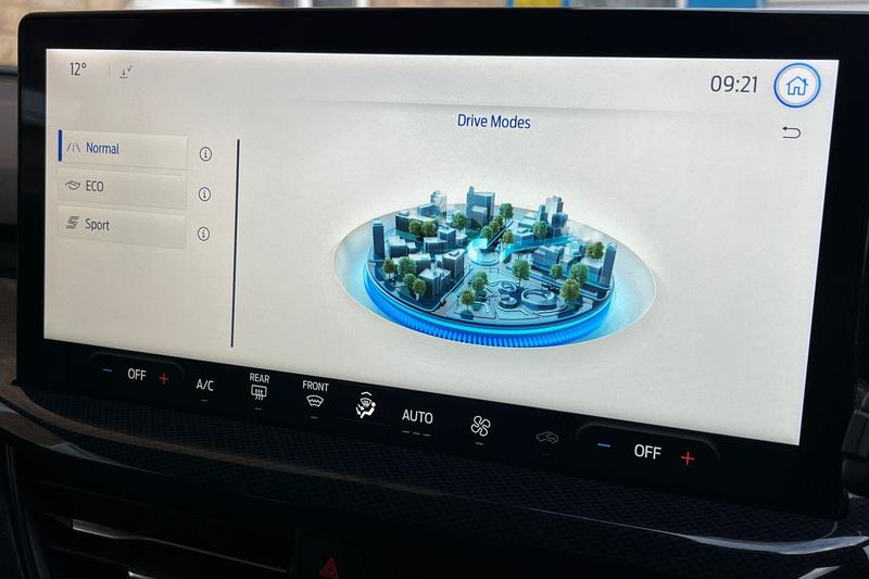 Used Ford Focus 2023 for sale - 76534511: Photo 31