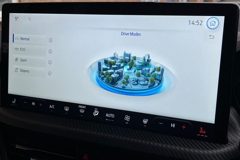 Used Ford Kuga 2025 for sale - 77613659: Photo 33