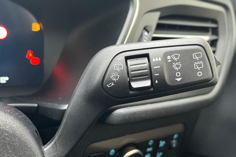 Used Ford Kuga 2025 for sale - 76862475: Photo 15