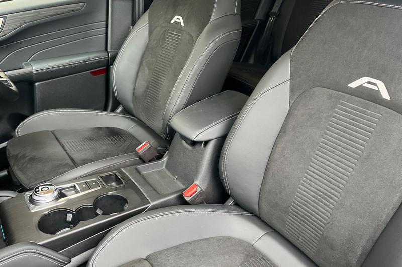 Used Ford Kuga 2025 for sale - 76862475: Photo 24