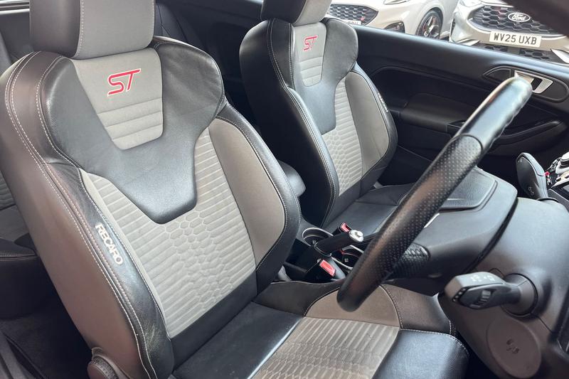 Used Ford Fiesta 2017 for sale - 77910427: Photo 17