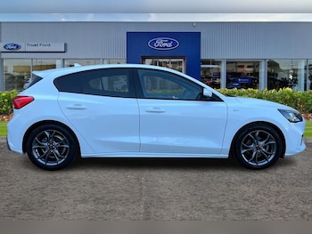 Used Ford Focus 2020 for sale - 78357135: Photo