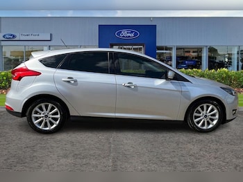 Used Ford Focus 2017 for sale - 78240192: Photo