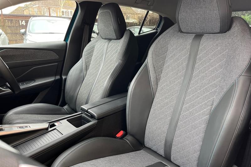 Used Peugeot 408 2023 for sale - 77286395: Photo 19