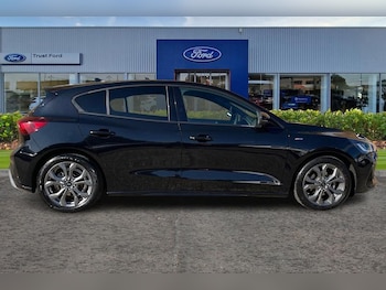 Used Ford Focus 2022 for sale - 75935098: Photo