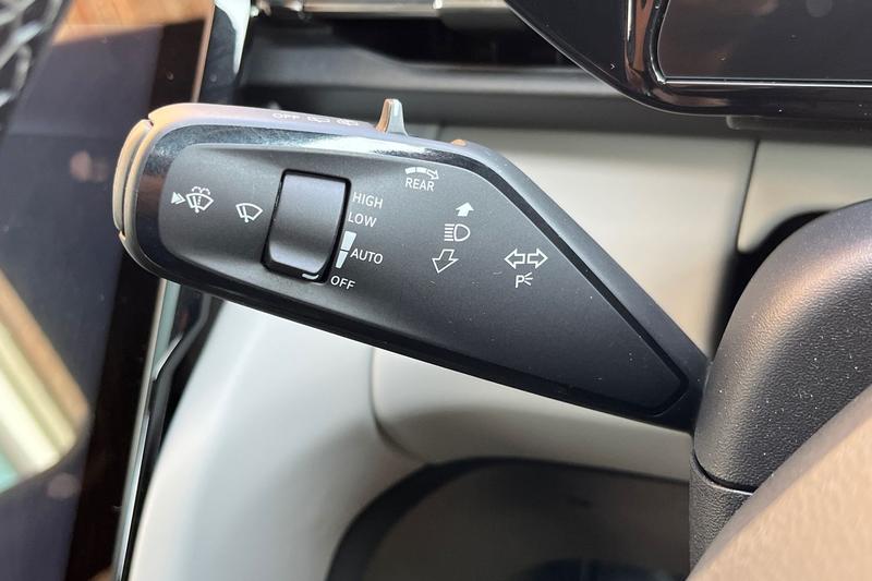 Used Ford Explorer 2024 for sale - 76580899: Photo 14