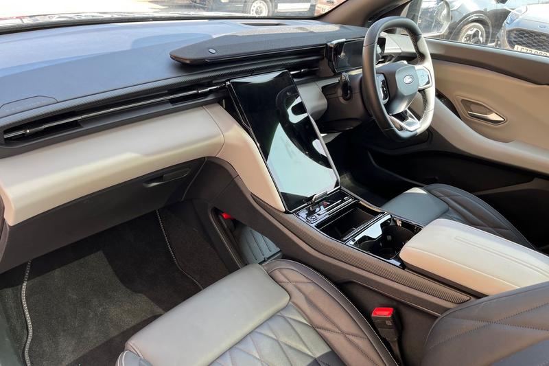 Used Ford Explorer 2024 for sale - 76580899: Photo 18