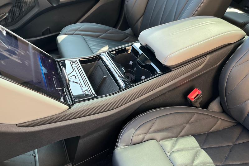 Used Ford Explorer 2024 for sale - 76580899: Photo 28