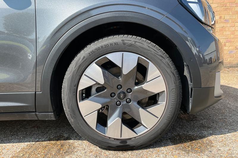 Used Ford Explorer 2024 for sale - 76580899: Photo 8