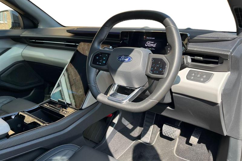 Used Ford Explorer 2024 for sale - 76580899: Photo 9