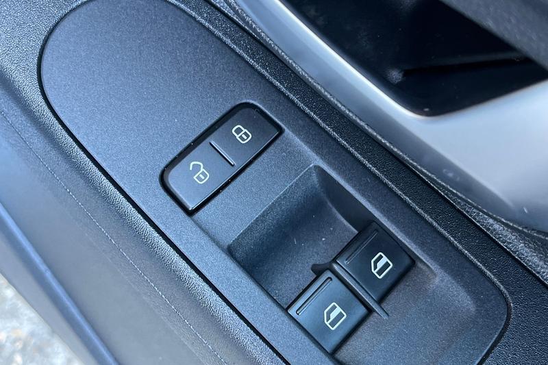 Used Volkswagen up! 2018 for sale - 77941428: Photo 16